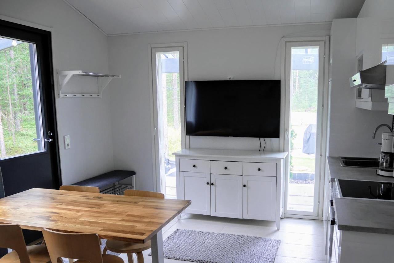 Cozy 4 Person Guesthouse On Quiet Residential Area Oulu Exterior photo
